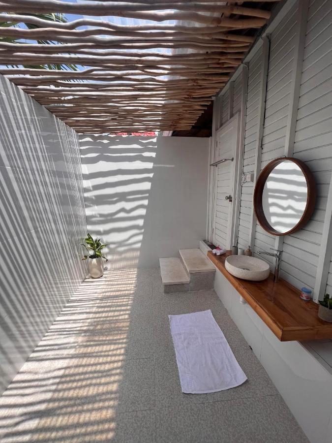 Mista Ceningan'S Beach Bungalows Previously The Kubu 221 Lembongan Eksteriør billede