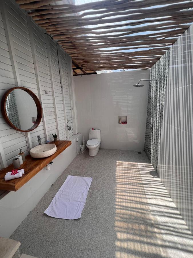 Mista Ceningan'S Beach Bungalows Previously The Kubu 221 Lembongan Eksteriør billede